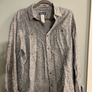 Patagonia Men's Grey Button-Up Shirt